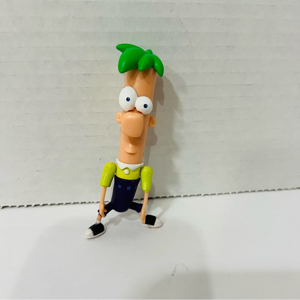 Disney Phineas and Ferb Jakks Pacific Ferb 3.5" Figure